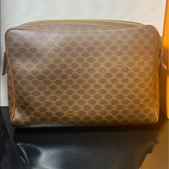 Authentic CELINE Clutch Bag - Picture 4 of 12